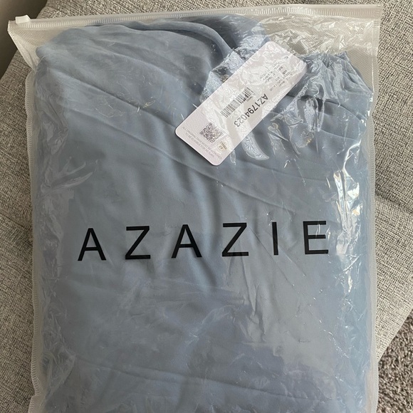 NWT, new, never worn Azazie “Maren” bridesmaid dress, size 20, dusty blue - Picture 15 of 16